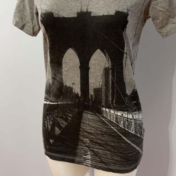 Brooklyn Bridge Graphic Tee, Size XS - Picture 2 of 8